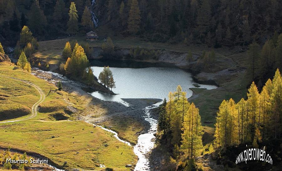 05 Lago della Cava. Di ombra e di luce.JPG